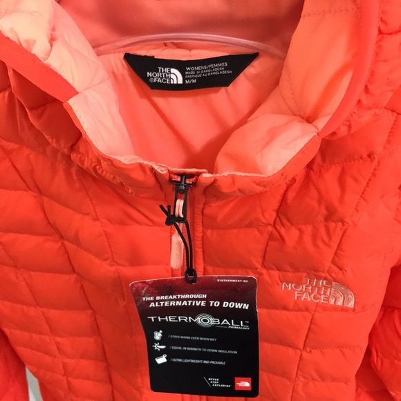 The North Face Women's Thermoball Hoodie - Picture 3 of 3